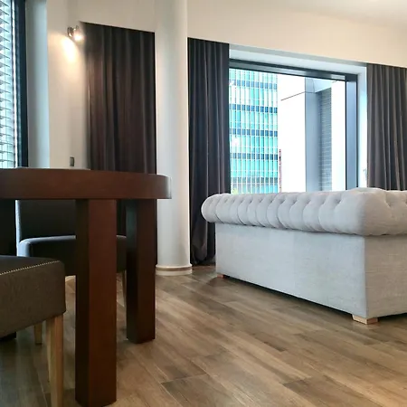 Qud - Centrum Andersia Square & Old Town, Check In 24h * Poznan